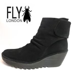 Fly London Suede Wedge Velcro Casual Winter Ankle Boot EU41 Black Oil Color